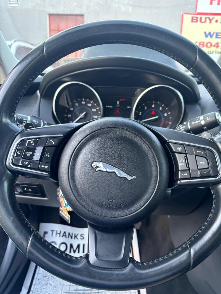 Jaguar XE 35t Premium AWD 2017