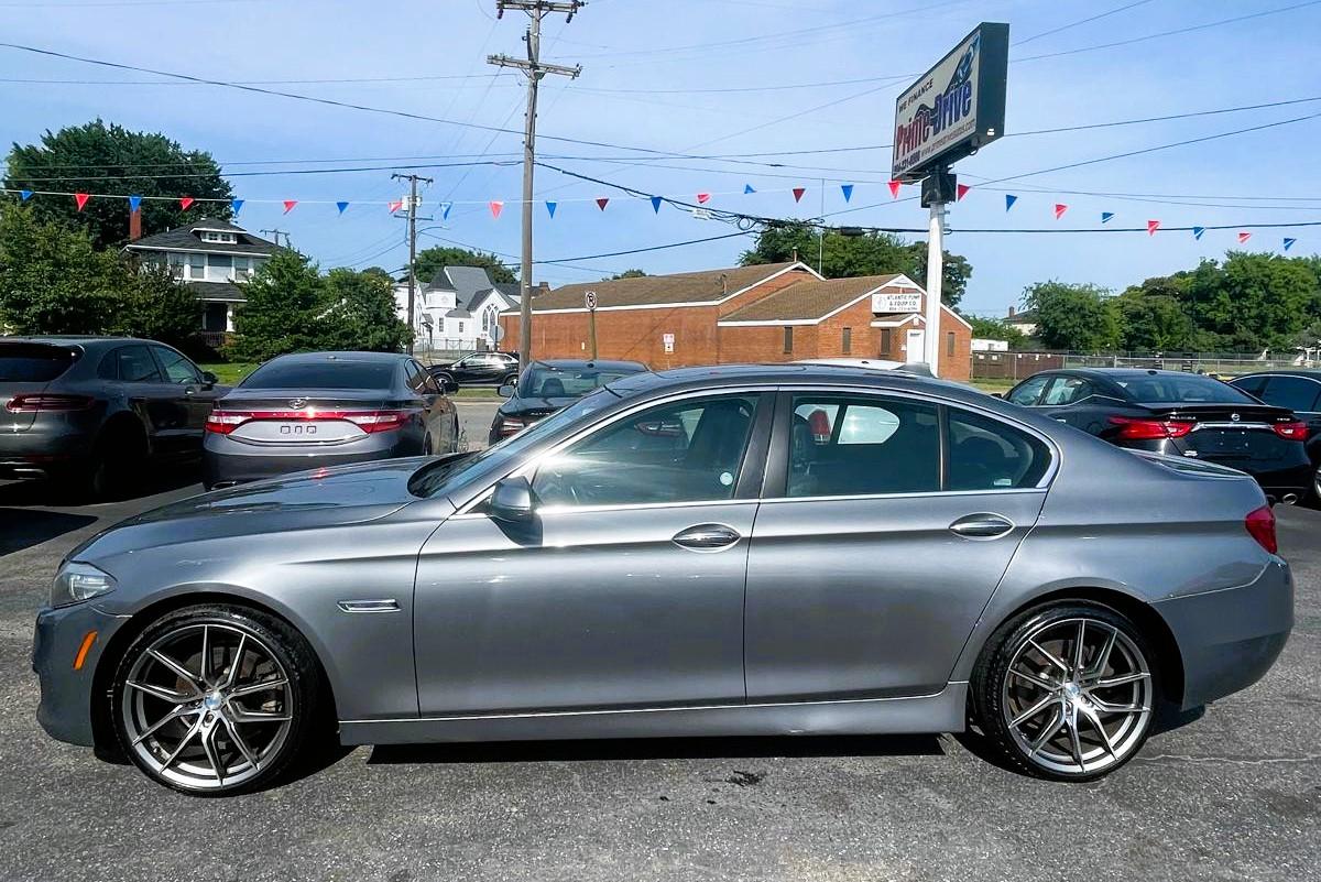 BMW 5-Series 528i 2014
