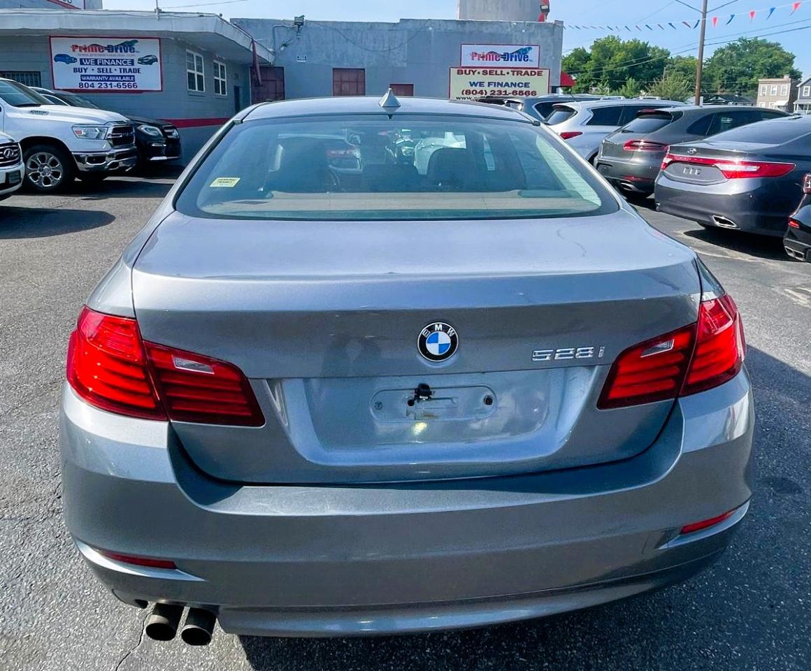 BMW 5-Series 528i 2014