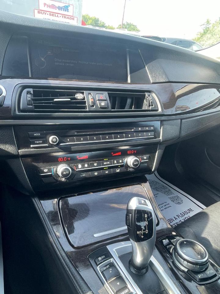 BMW 5-Series 528i 2014