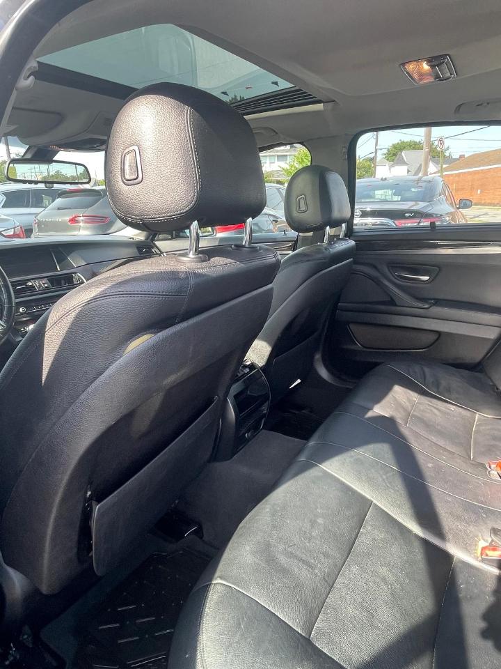 BMW 5-Series 528i 2014