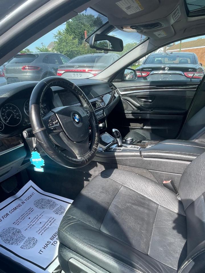 BMW 5-Series 528i 2014