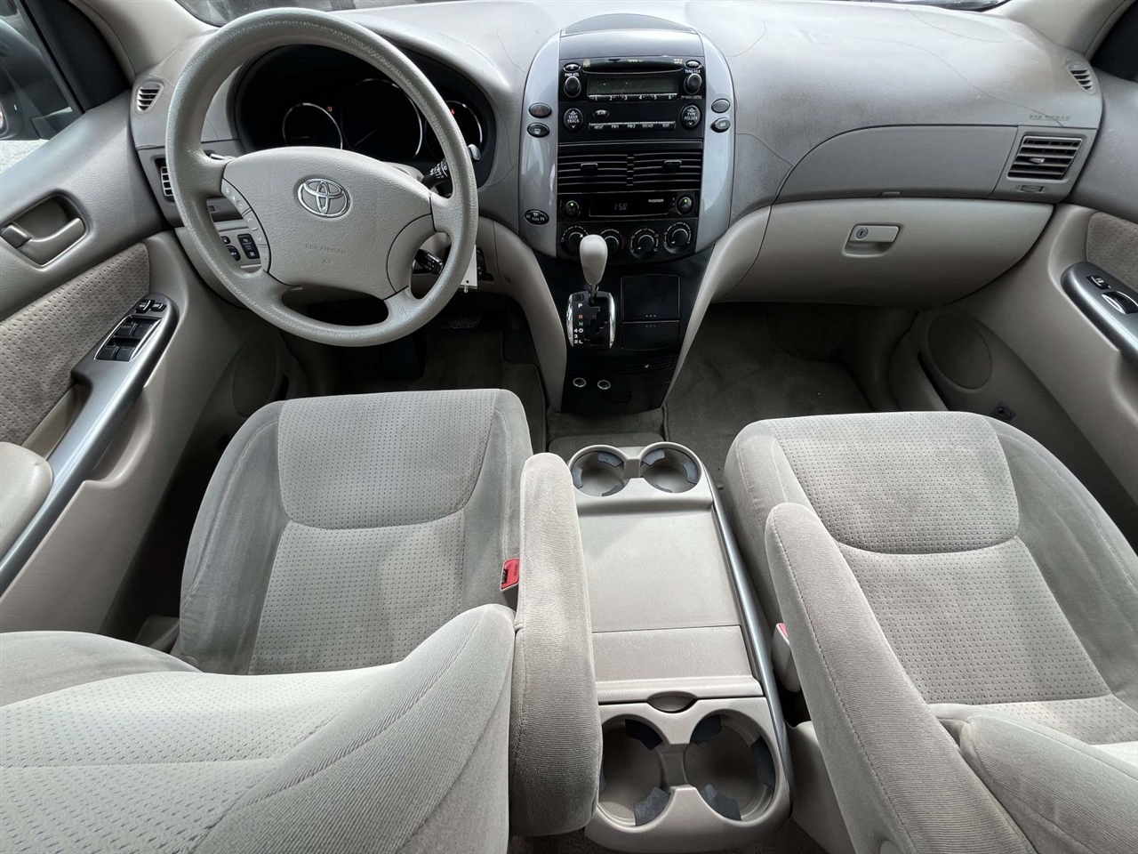 Toyota Sienna LE FWD 8-Passenger Seating 2008 Toyota Sienna LE FWD 8-Passenger Seating 2008