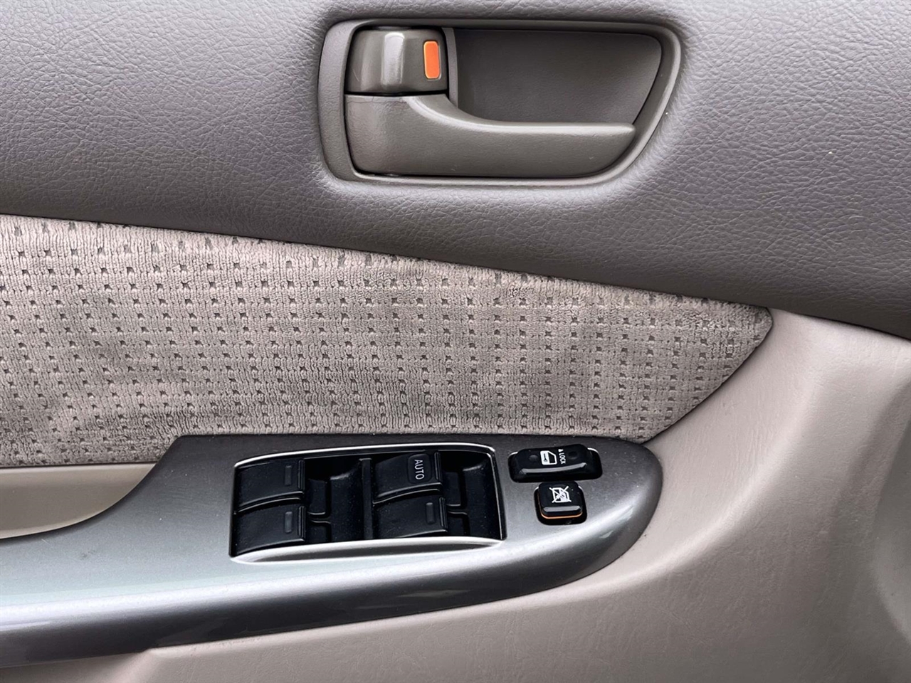 Toyota Sienna LE FWD 8-Passenger Seating 2008 Toyota Sienna LE FWD 8-Passenger Seating 2008