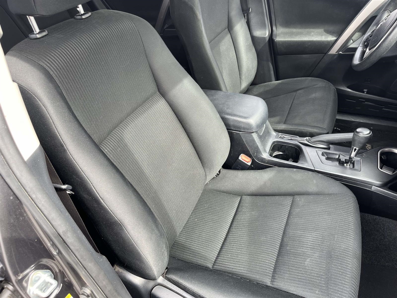 Toyota RAV4 LE FWD 2017 Toyota RAV4 LE FWD 2017