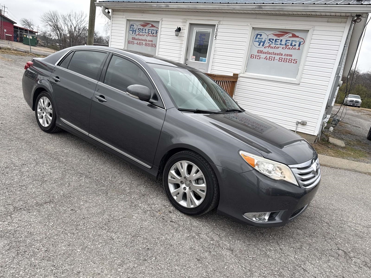 Toyota Avalon 4dr Sdn (Natl) 2011