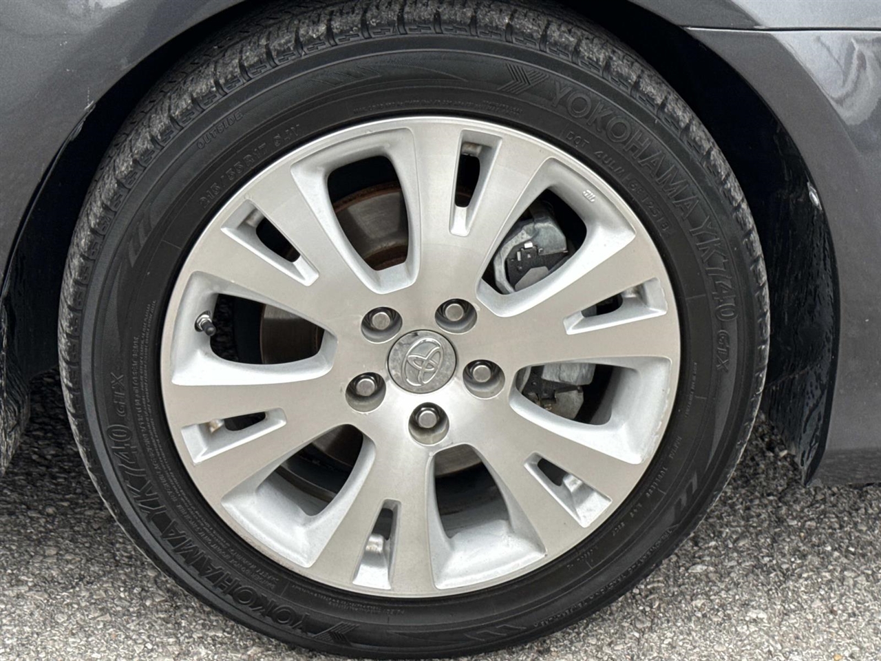 Toyota Avalon 4dr Sdn (Natl) 2011