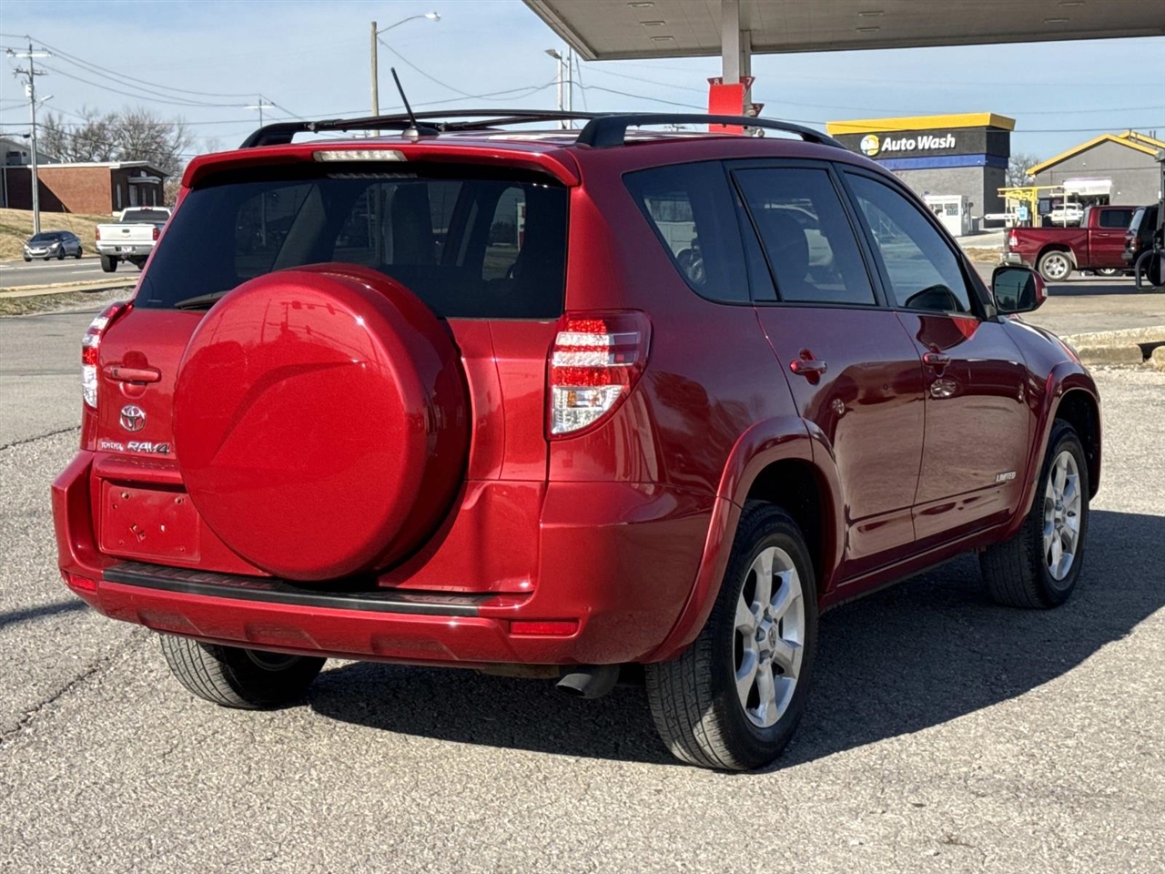 Toyota RAV4 FWD 4dr V6 5-Spd AT Ltd (Natl) 2010
