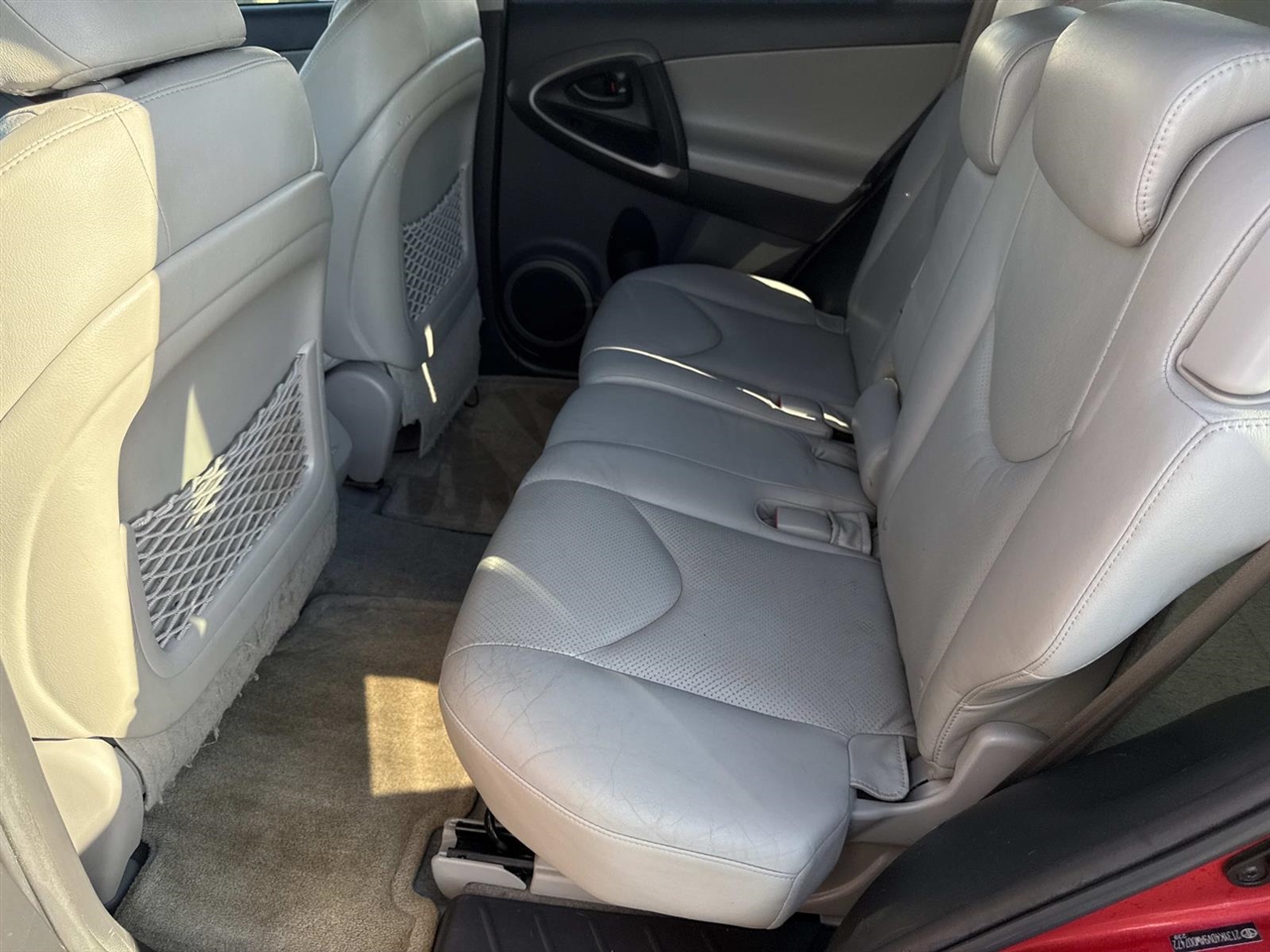 Toyota RAV4 FWD 4dr V6 5-Spd AT Ltd (Natl) 2010