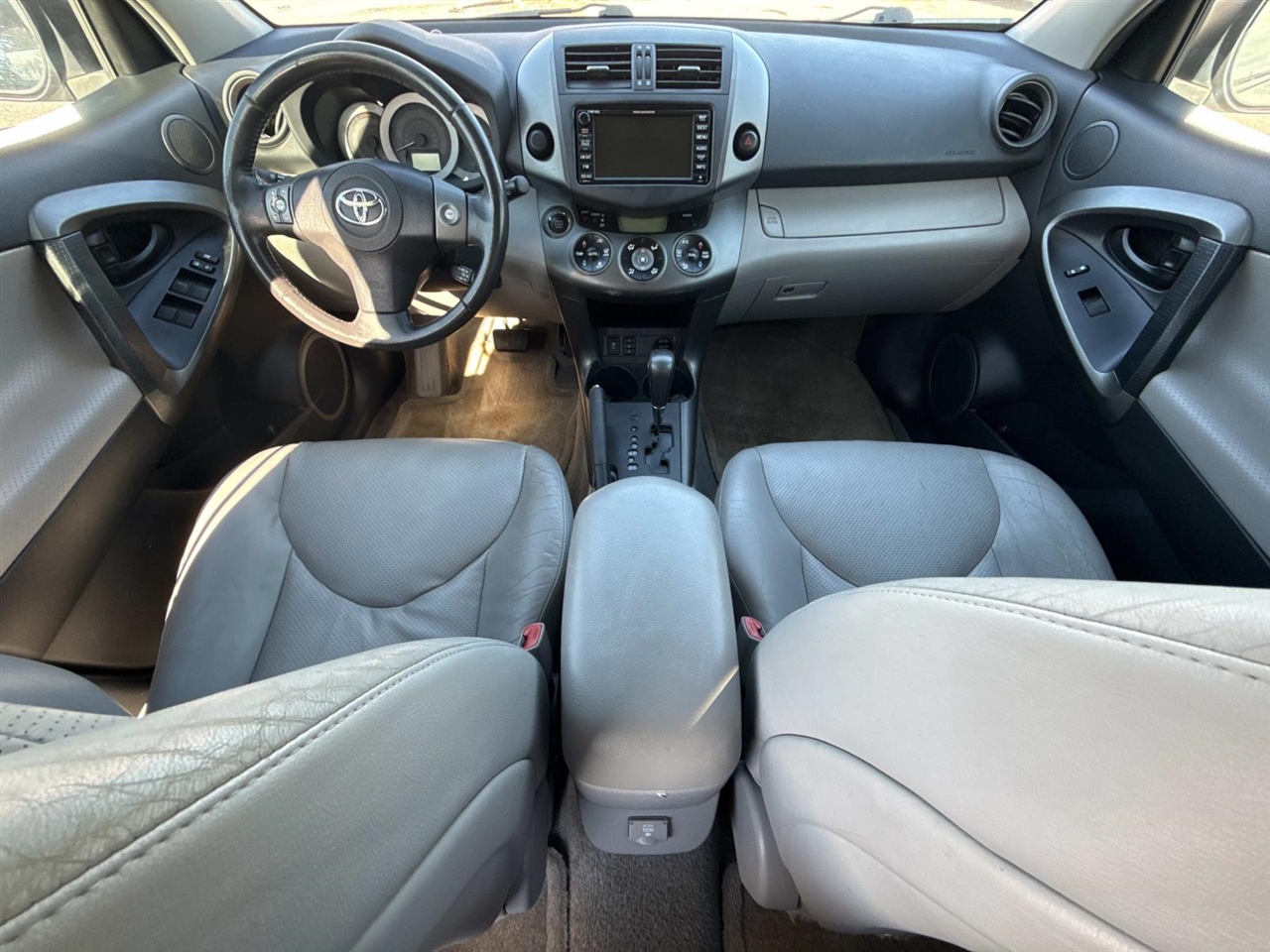 Toyota RAV4 FWD 4dr V6 5-Spd AT Ltd (Natl) 2010