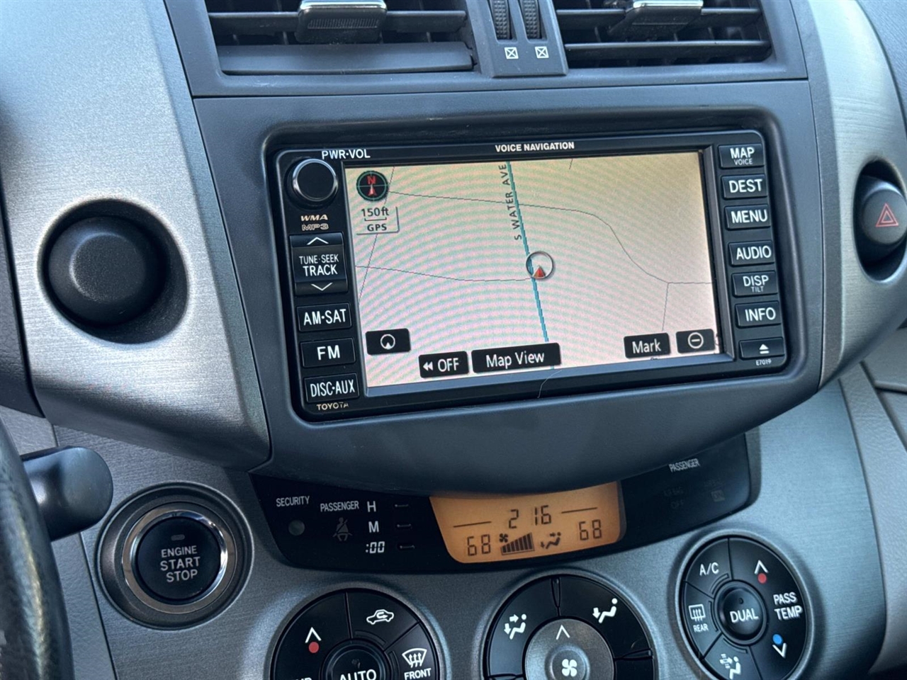 Toyota RAV4 FWD 4dr V6 5-Spd AT Ltd (Natl) 2010