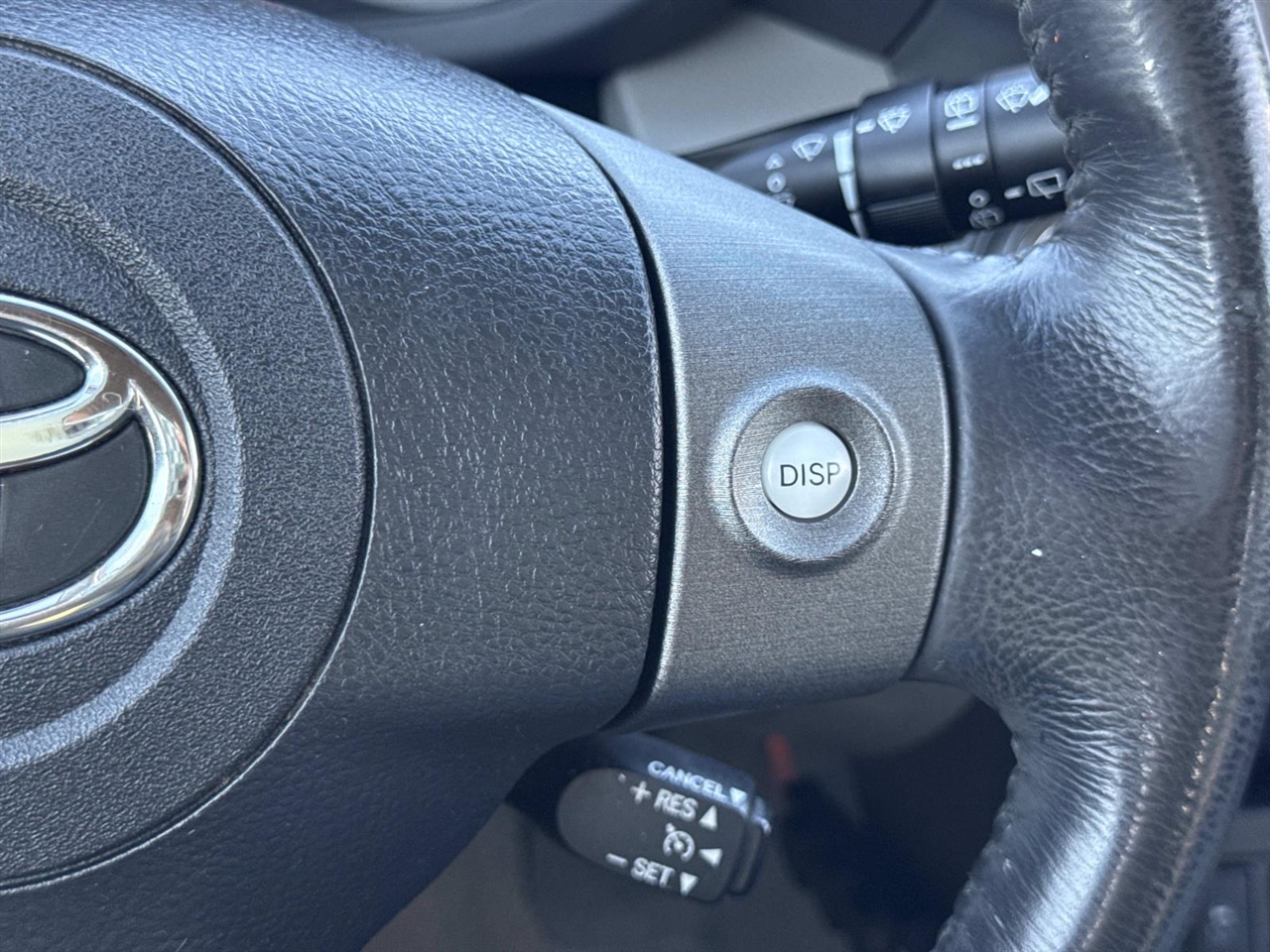 Toyota RAV4 FWD 4dr V6 5-Spd AT Ltd (Natl) 2010