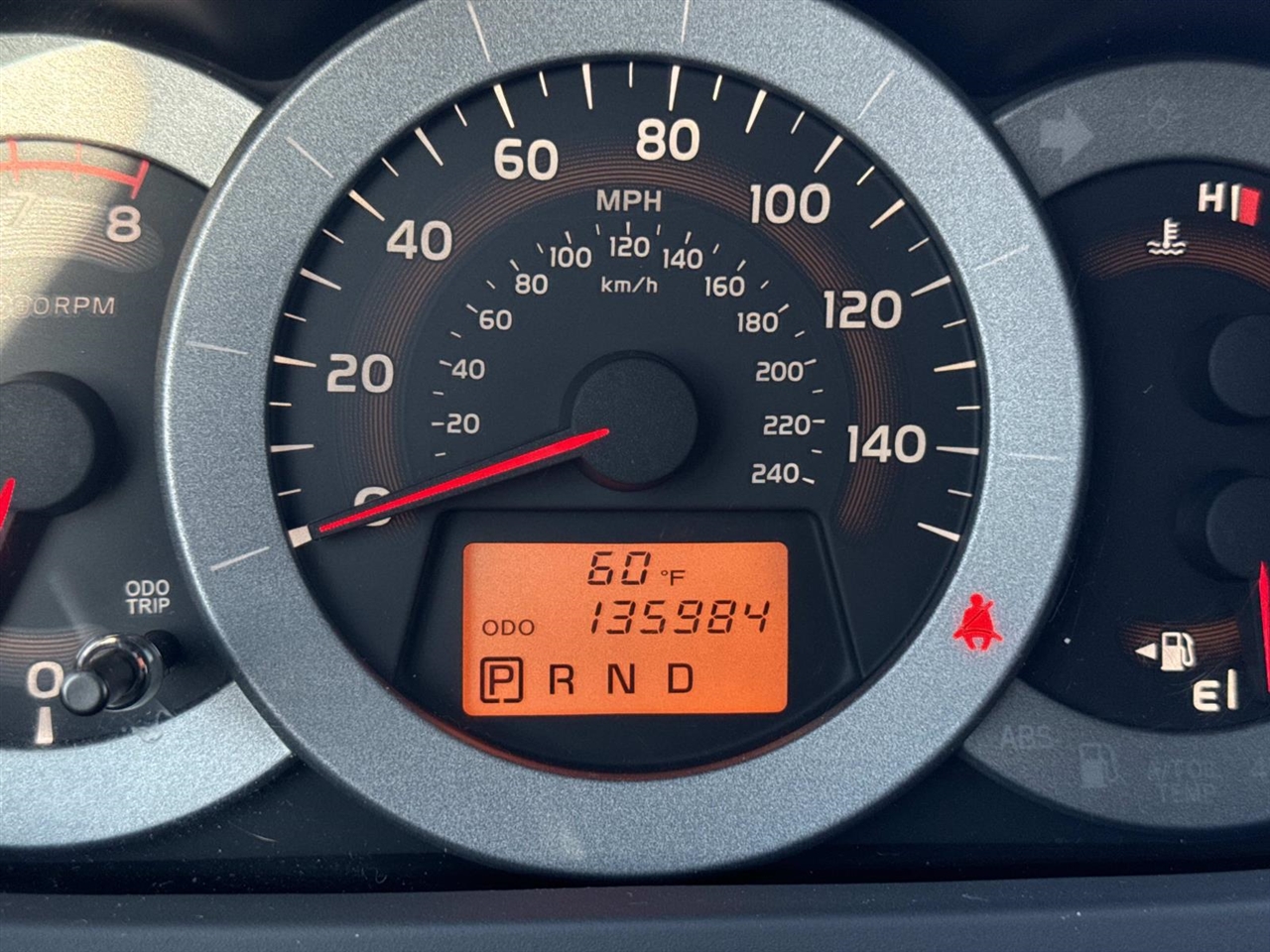 Toyota RAV4 FWD 4dr V6 5-Spd AT Ltd (Natl) 2010