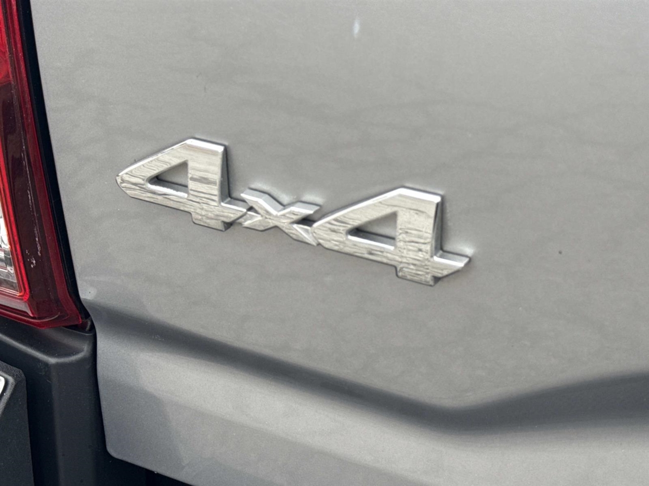 Toyota Tacoma 4WD TRD Off Road Double Cab 5' Bed V6 MT (Natl) 2021