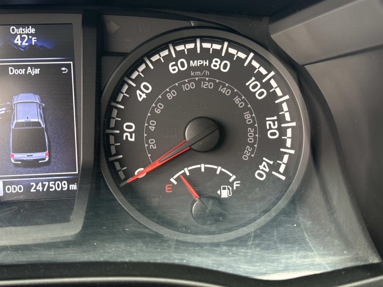 Toyota Tacoma 4WD TRD Off Road Double Cab 5' Bed V6 MT (Natl) 2021