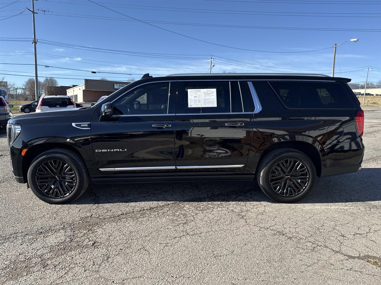 GMC Yukon XL 4WD 4dr Denali 2022