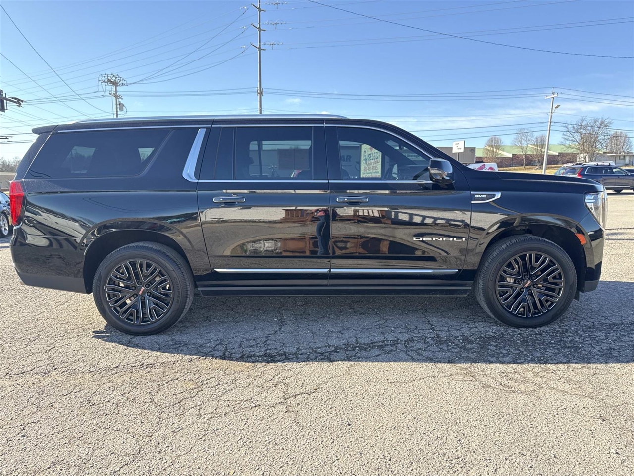 GMC Yukon XL 4WD 4dr Denali 2022