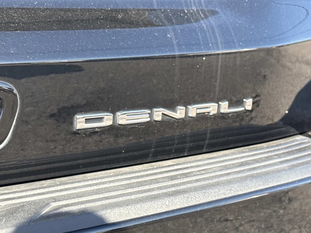 GMC Yukon XL 4WD 4dr Denali 2022