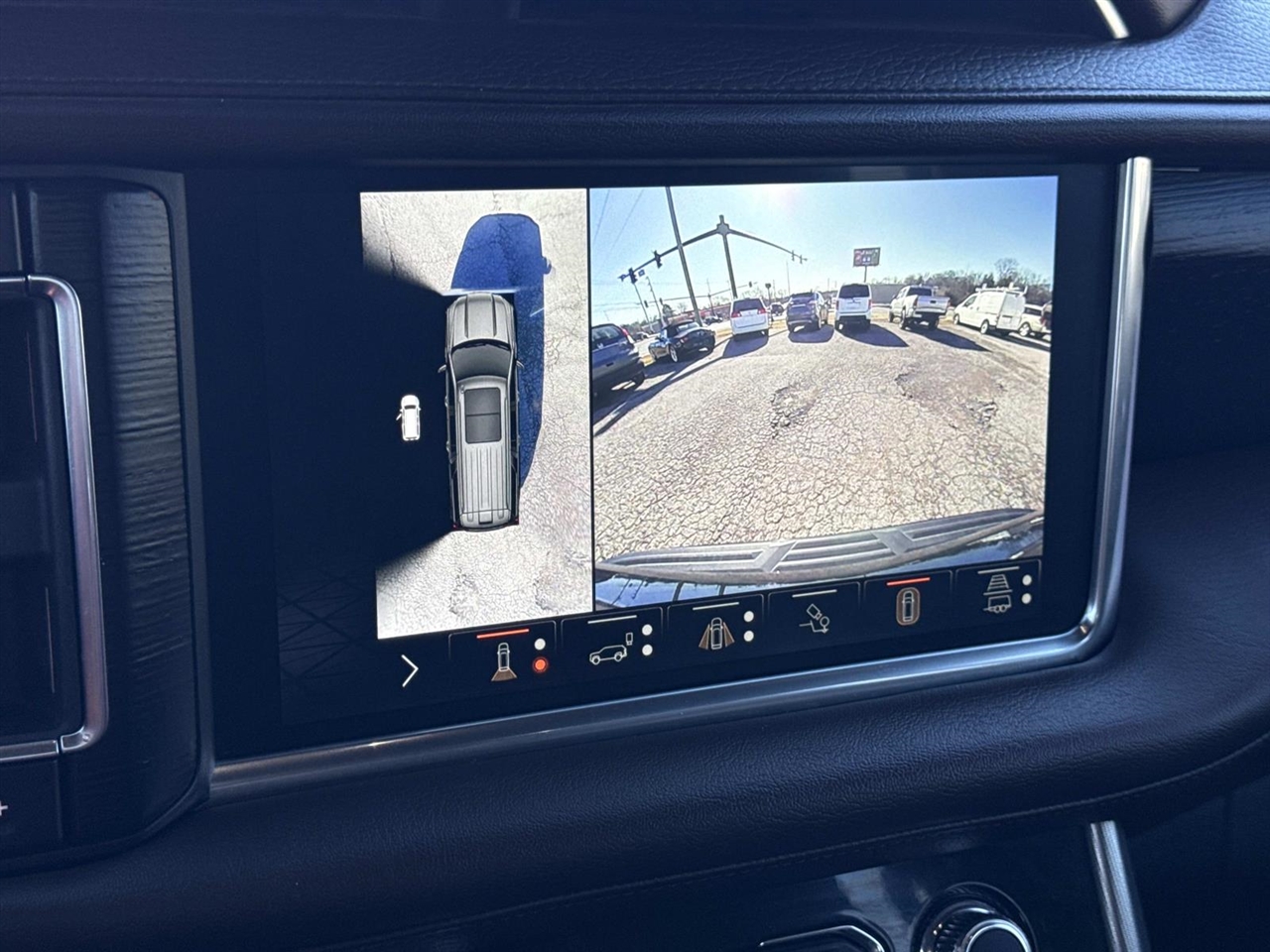 GMC Yukon XL 4WD 4dr Denali 2022