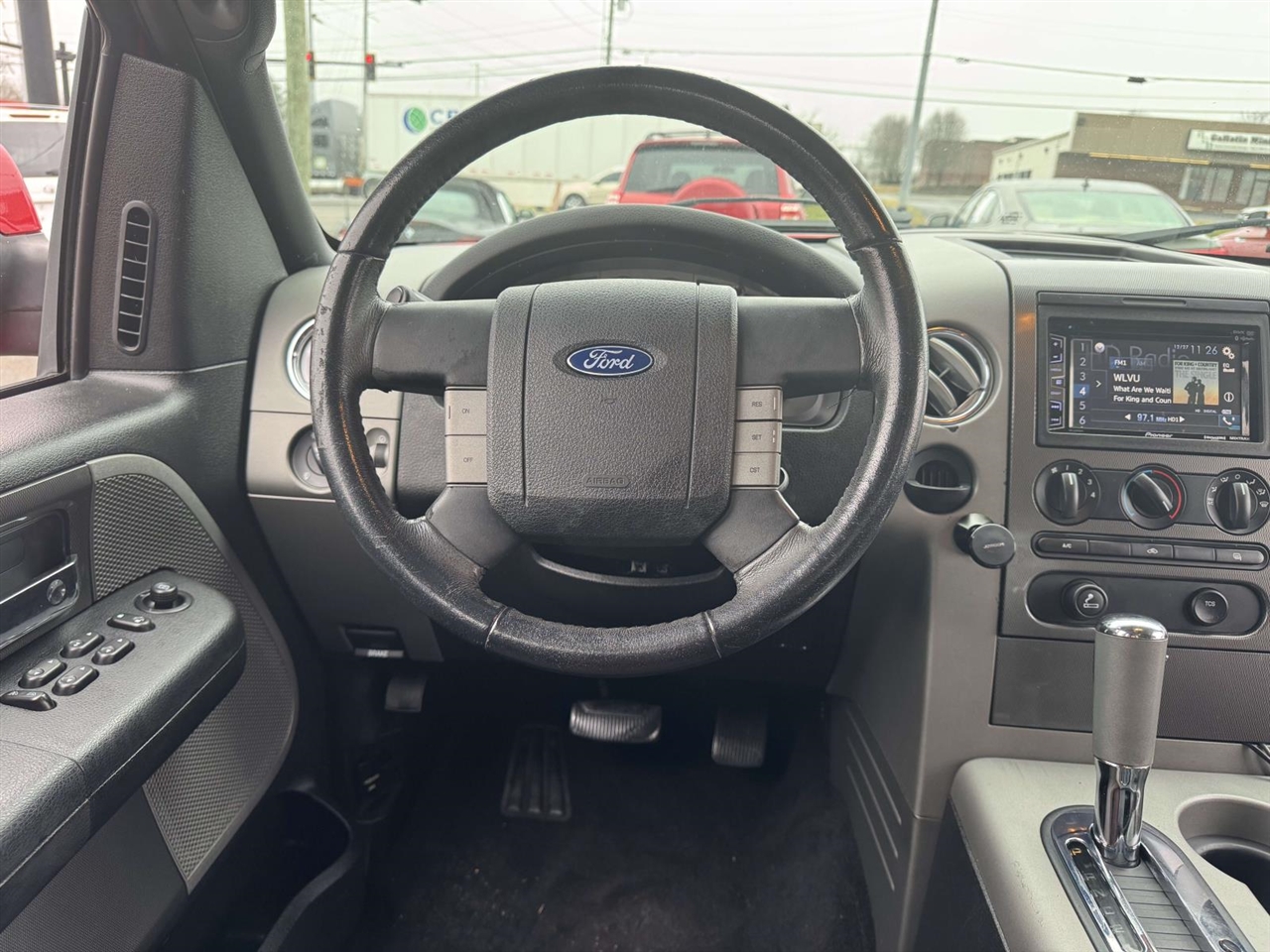 Ford F-150 2WD SuperCrew 139" XLT 2007