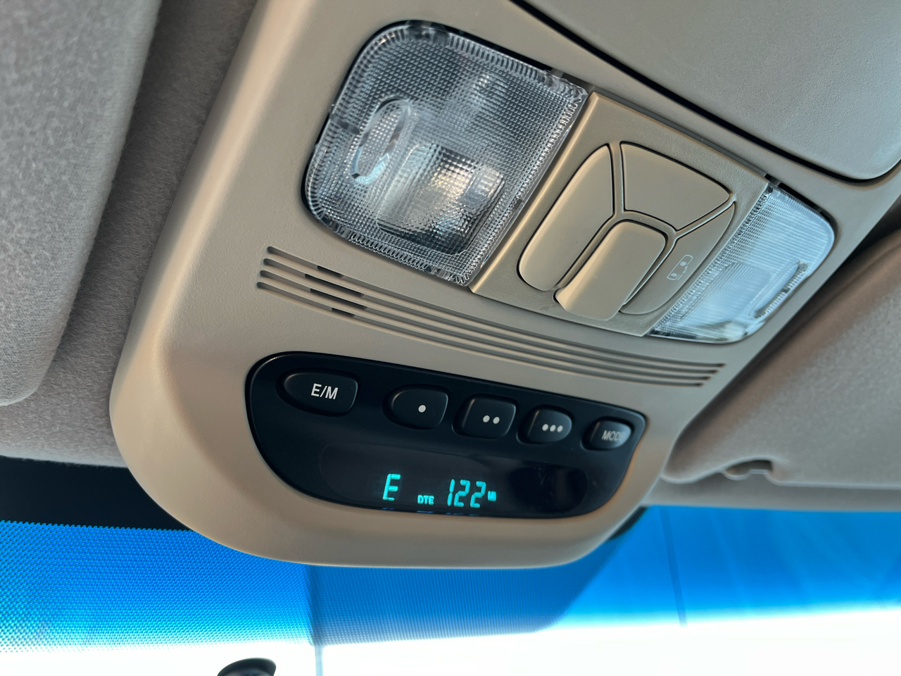 Toyota Sienna LE - 7 Passenger Seating 2006