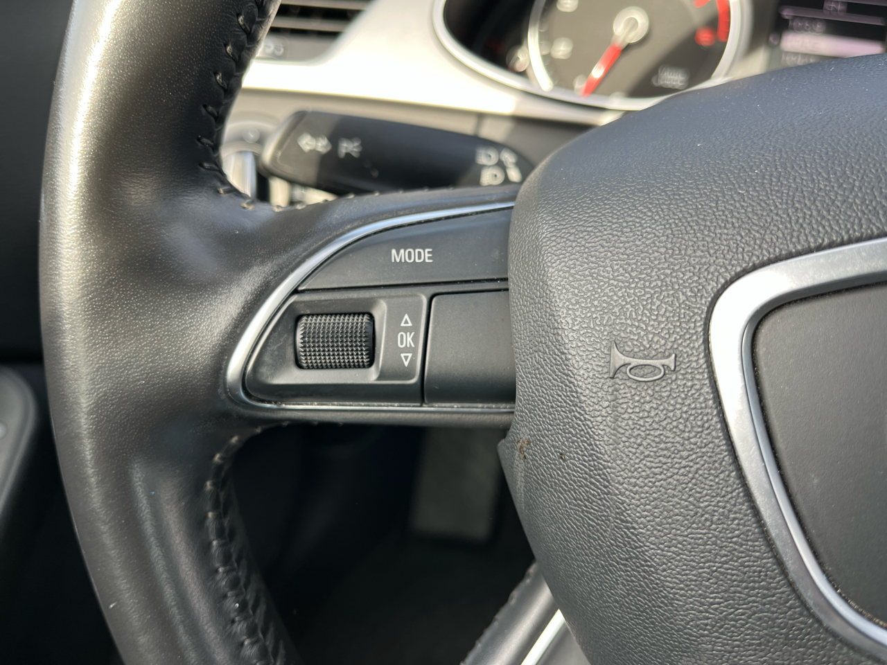 Audi A4 4dr Sdn Auto quattro 2.0T Premium 2014