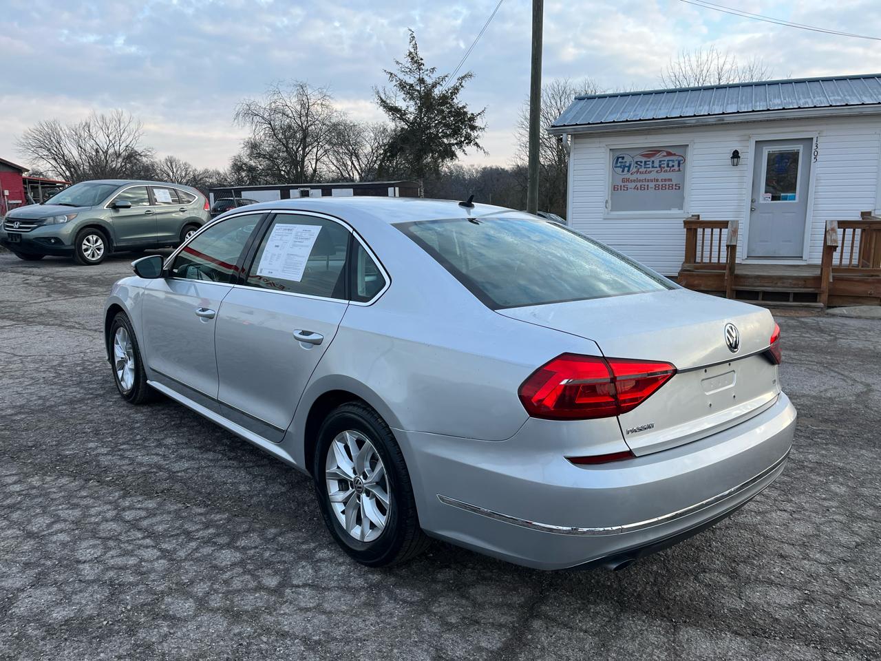 Volkswagen Passat 4dr Sdn 1.8T Auto S PZEV 2016