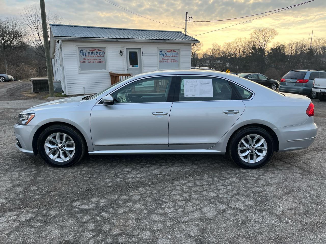 Volkswagen Passat 4dr Sdn 1.8T Auto S PZEV 2016