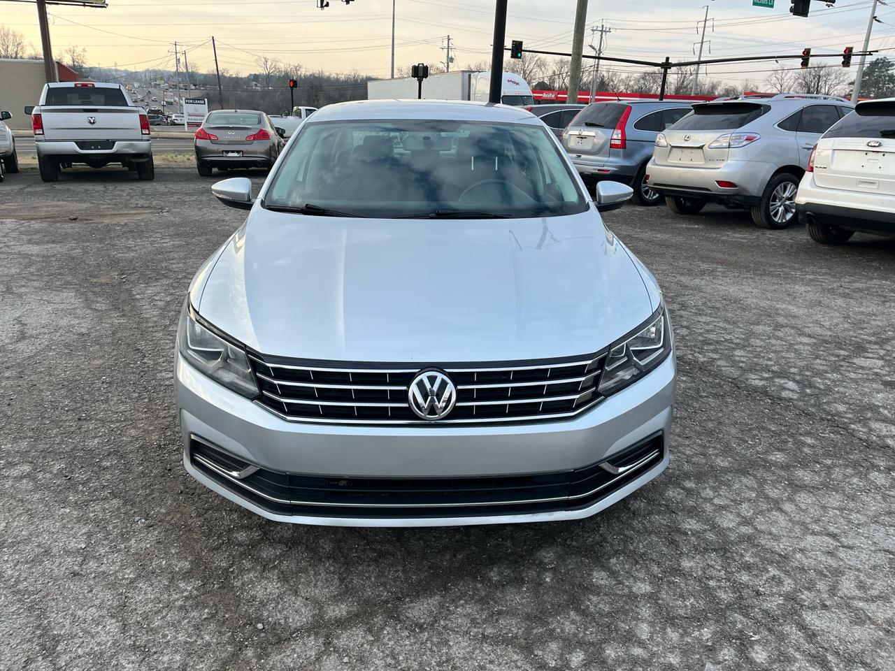 Volkswagen Passat 4dr Sdn 1.8T Auto S PZEV 2016