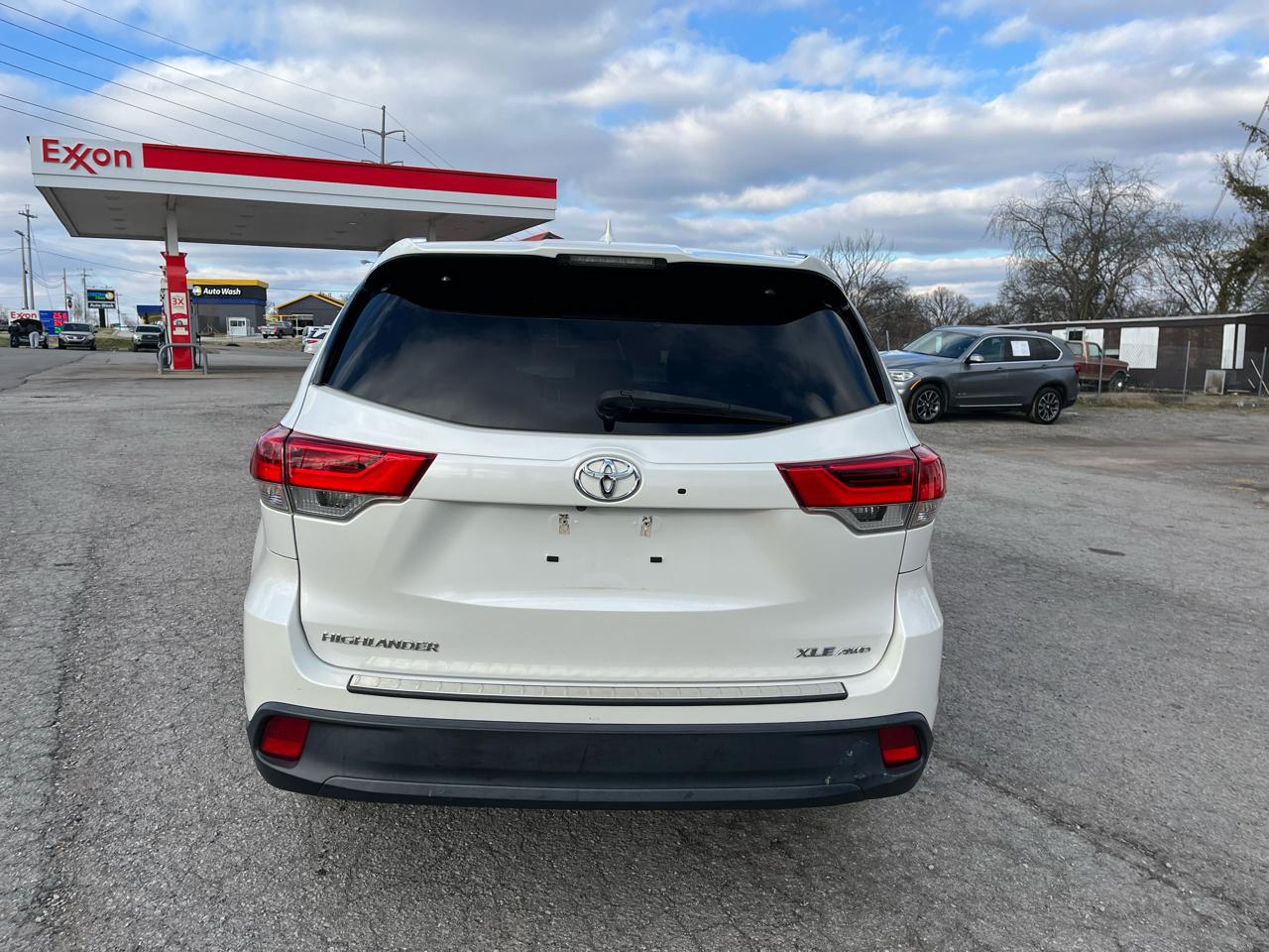 Toyota Highlander XLE AWD V6 2019