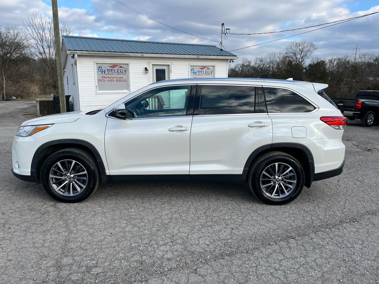 Toyota Highlander XLE AWD V6 2019