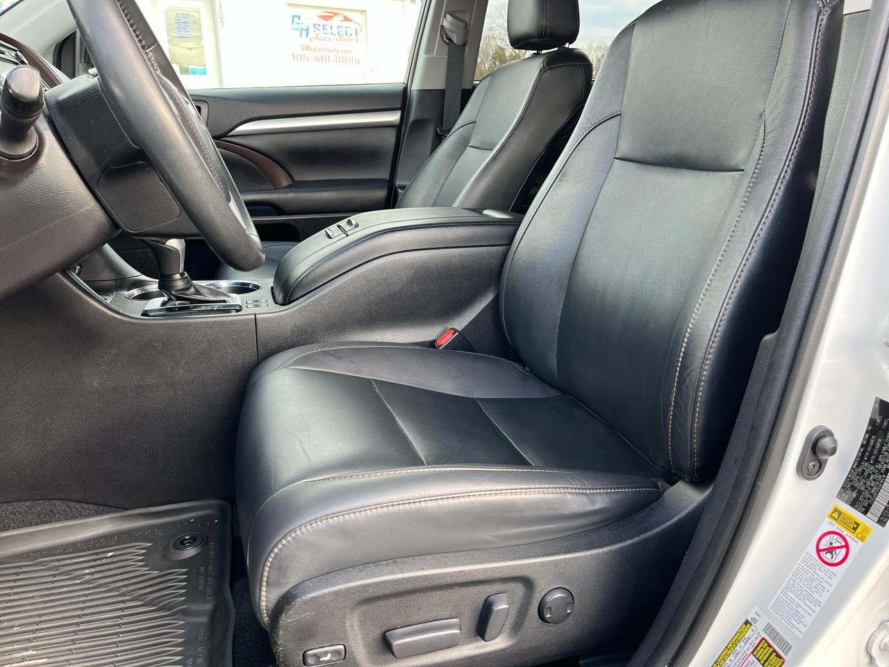 Toyota Highlander XLE AWD V6 2019