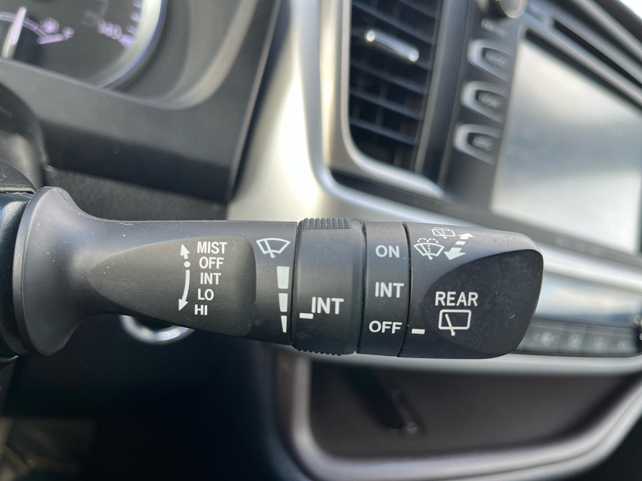 Toyota Highlander XLE AWD V6 2019