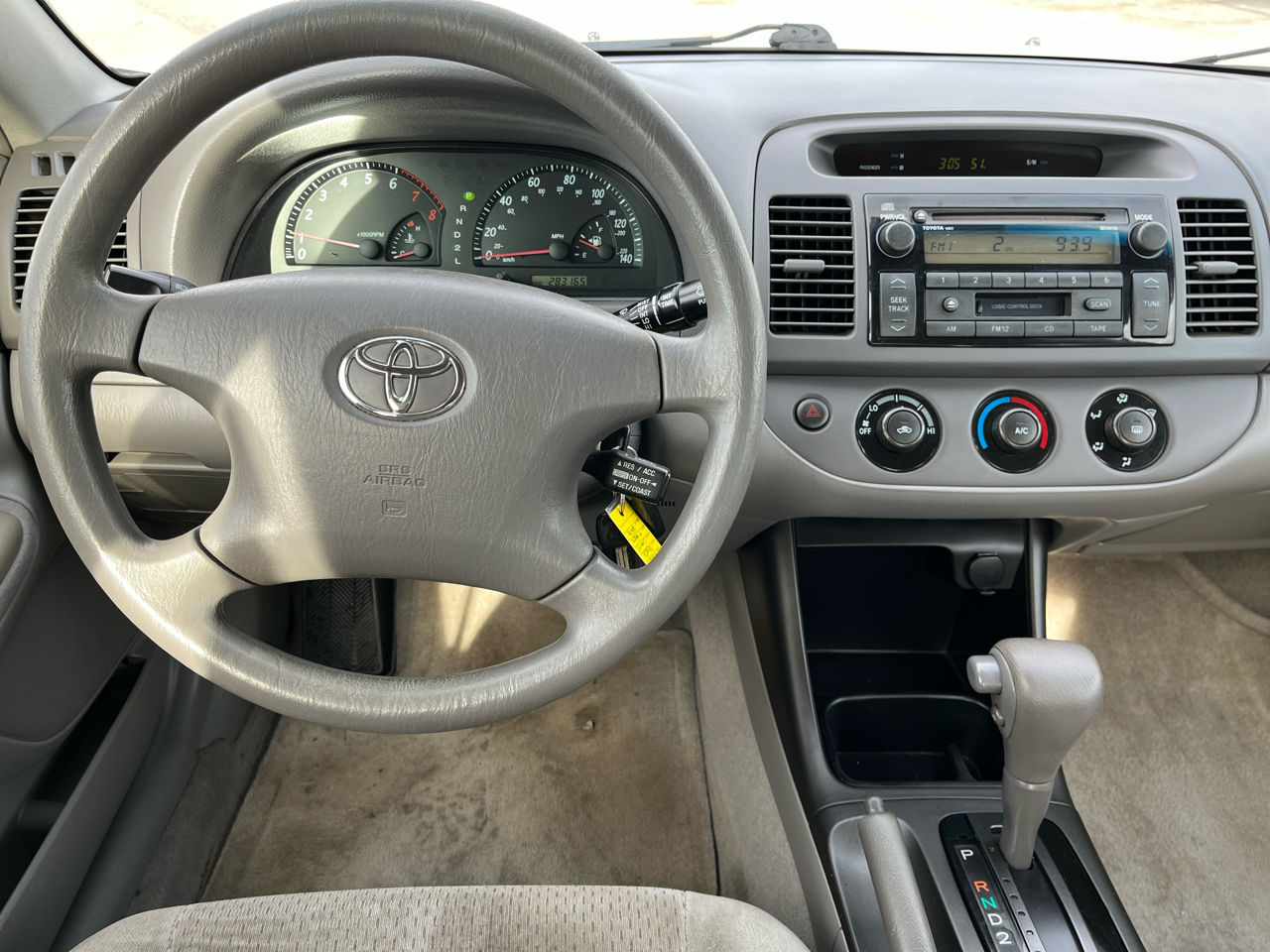 Toyota Camry 4dr Sdn LE Auto 2003