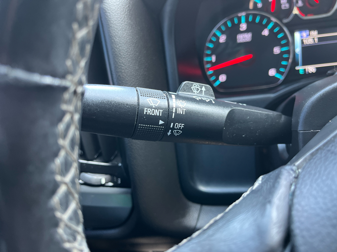 Chevrolet Silverado 1500 4WD Double Cab 143.5" LT w/1LT 2018