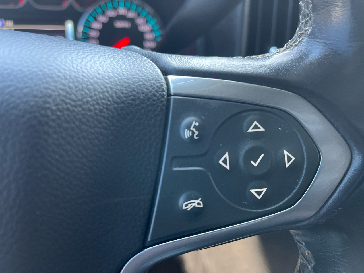 Chevrolet Silverado 1500 4WD Double Cab 143.5" LT w/1LT 2018