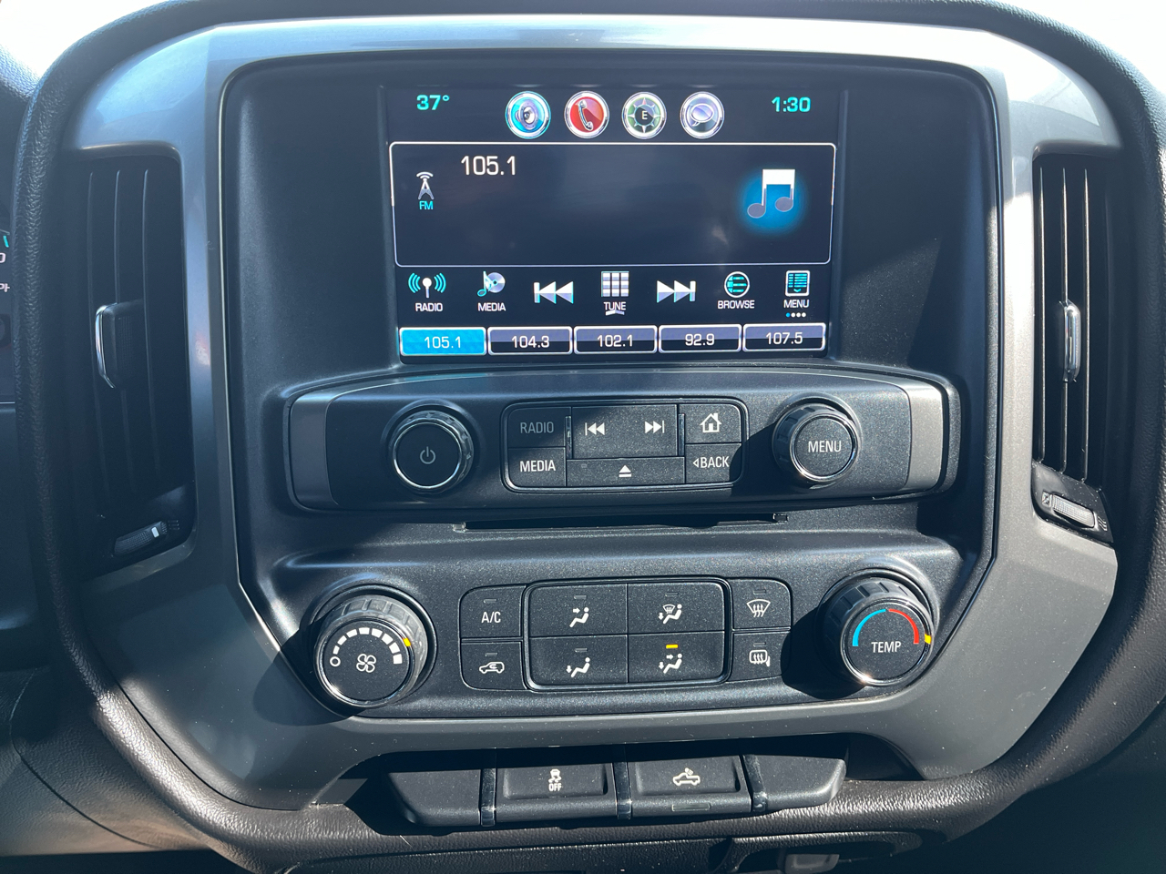 Chevrolet Silverado 1500 4WD Double Cab 143.5" LT w/1LT 2018