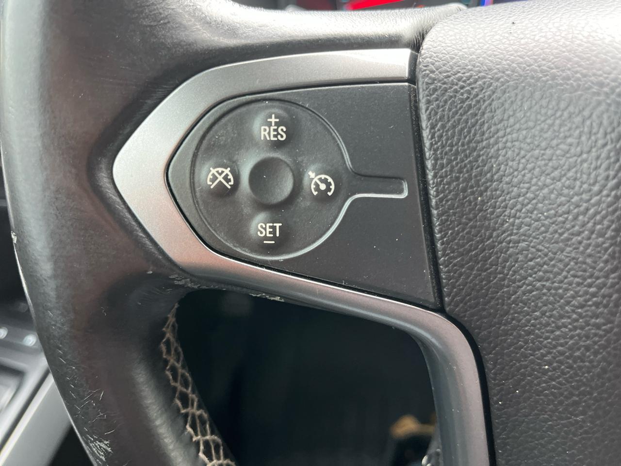 Chevrolet Silverado 1500 4WD Crew Cab 143.5" LT w/2LT 2014