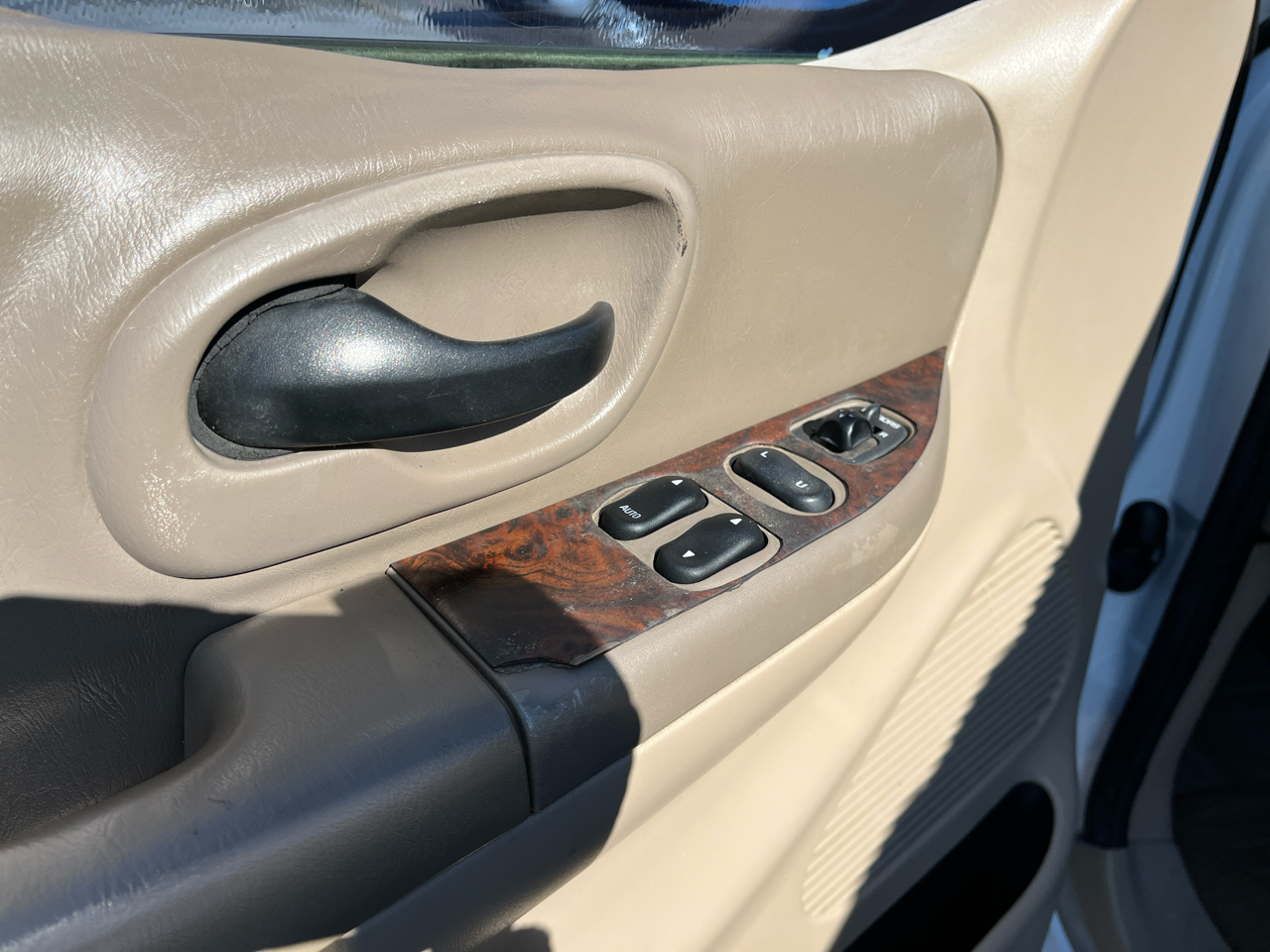 Ford F-150 Supercab 139" XLT 2000