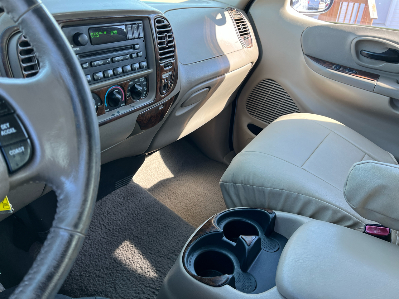 Ford F-150 Supercab 139" XLT 2000