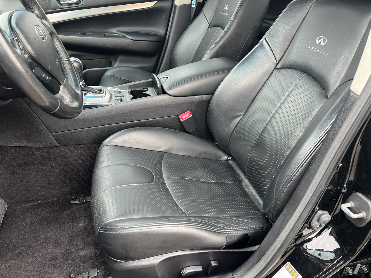 Infiniti G37 Sedan 4dr x AWD 2012