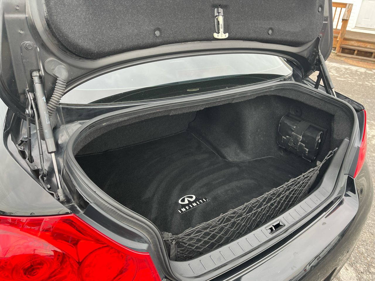 Infiniti G37 Sedan 4dr x AWD 2012