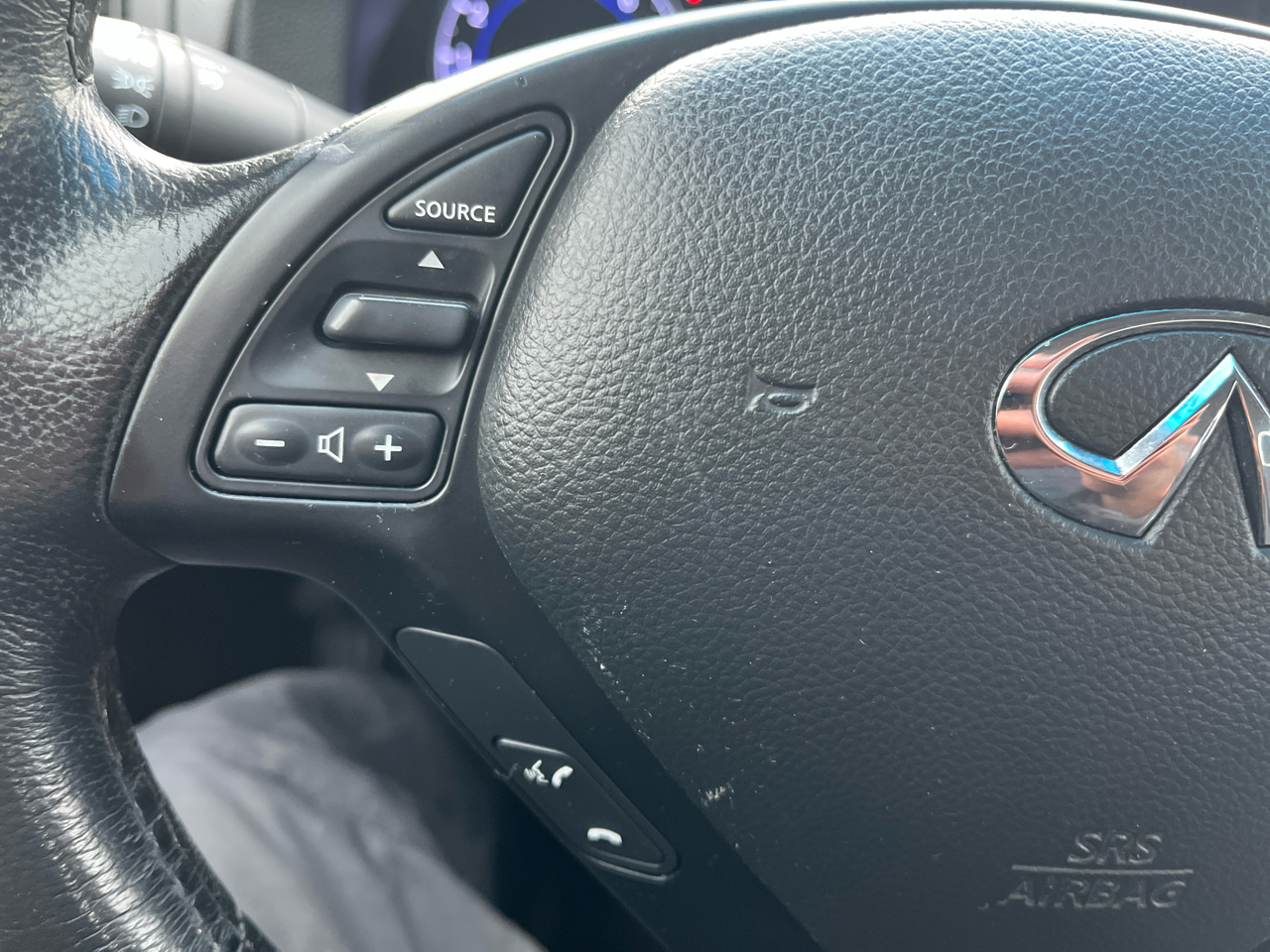 Infiniti G37 Sedan 4dr x AWD 2012