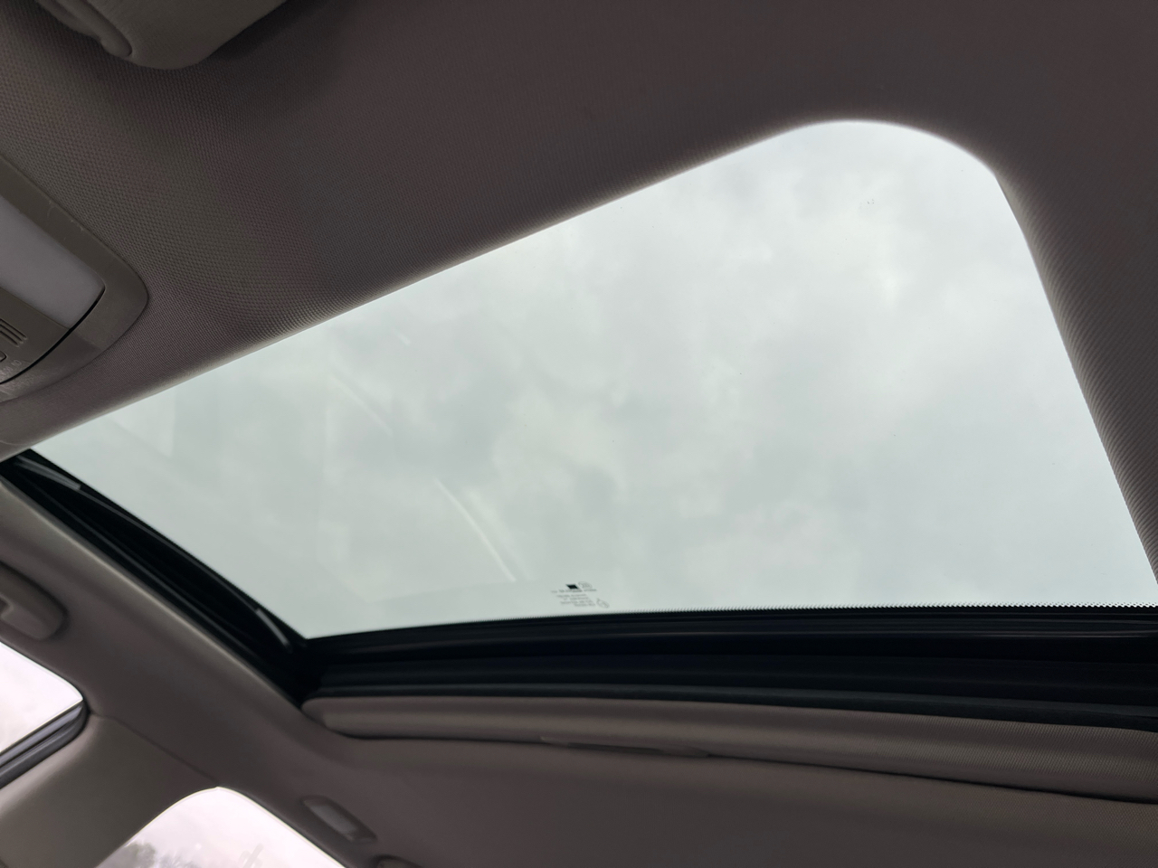 Infiniti G37 Sedan 4dr x AWD 2012