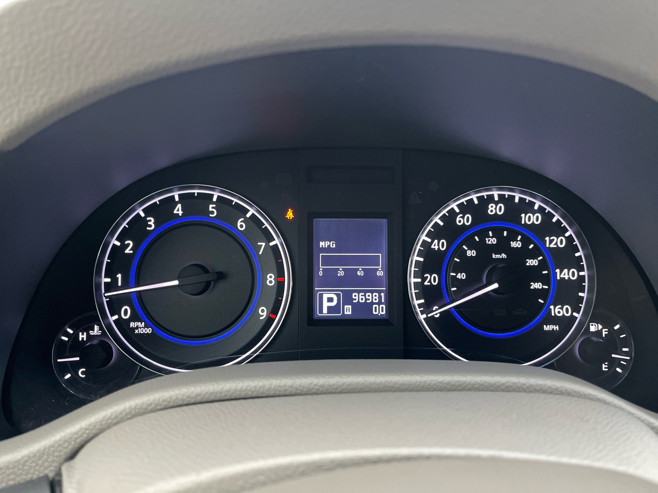 Infiniti G37 Sedan 4dr x AWD 2013