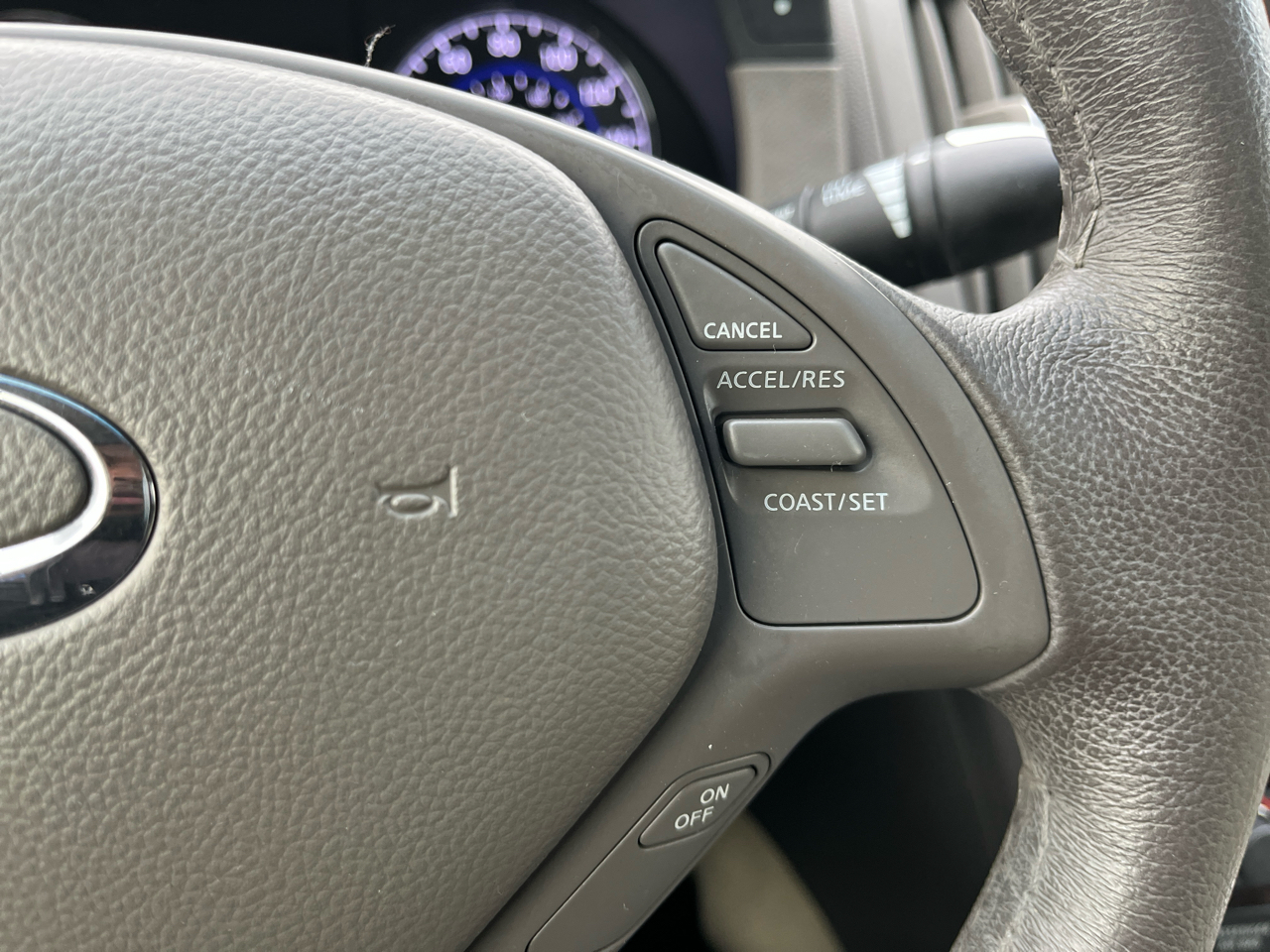 Infiniti G37 Sedan 4dr x AWD 2013