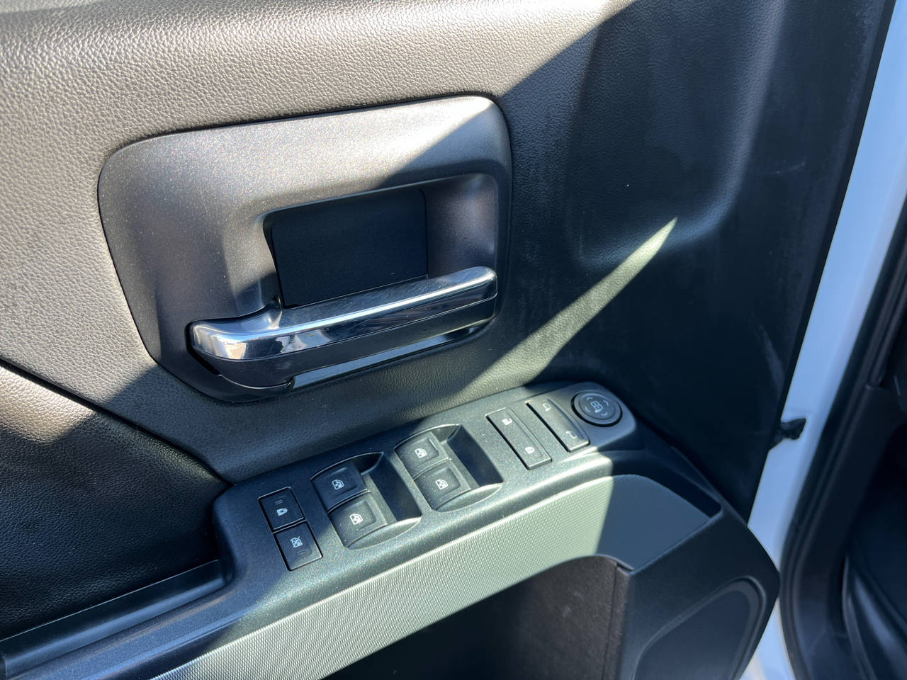 Chevrolet Silverado 1500 4WD Crew Cab 143.5" LT w/2LT 2016