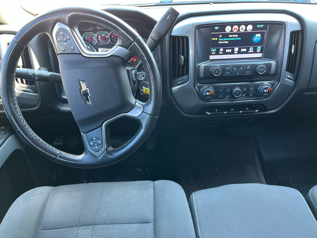 Chevrolet Silverado 1500 4WD Crew Cab 143.5" LT w/2LT 2016