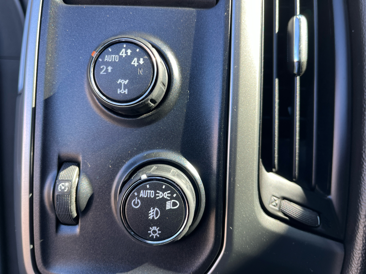 Chevrolet Silverado 1500 4WD Crew Cab 143.5" LT w/2LT 2016