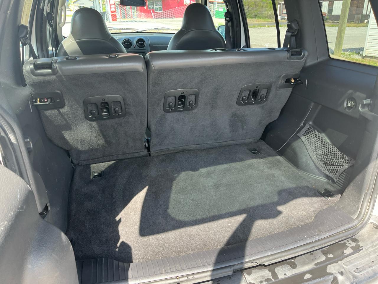 Jeep Liberty 4dr Sport 2004